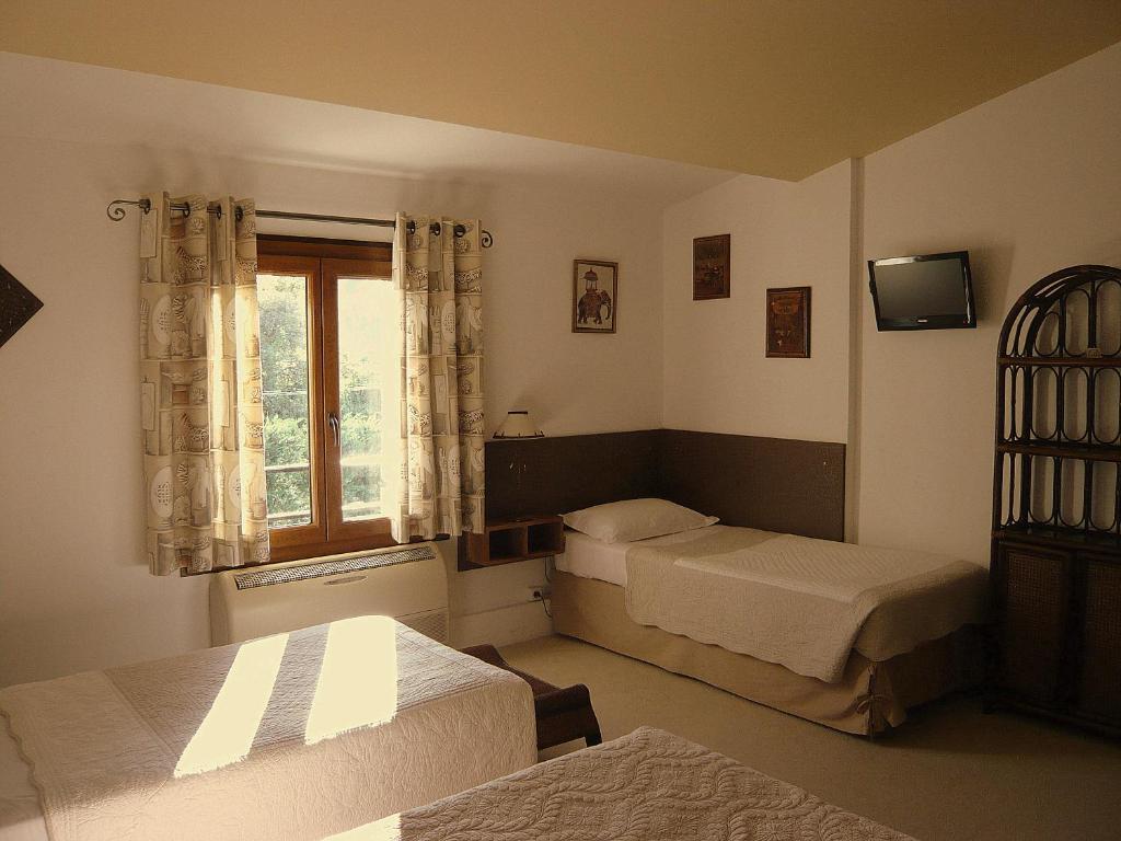 Mas-Blanc-des-Alpilles Hotel Mistral חדר תמונה