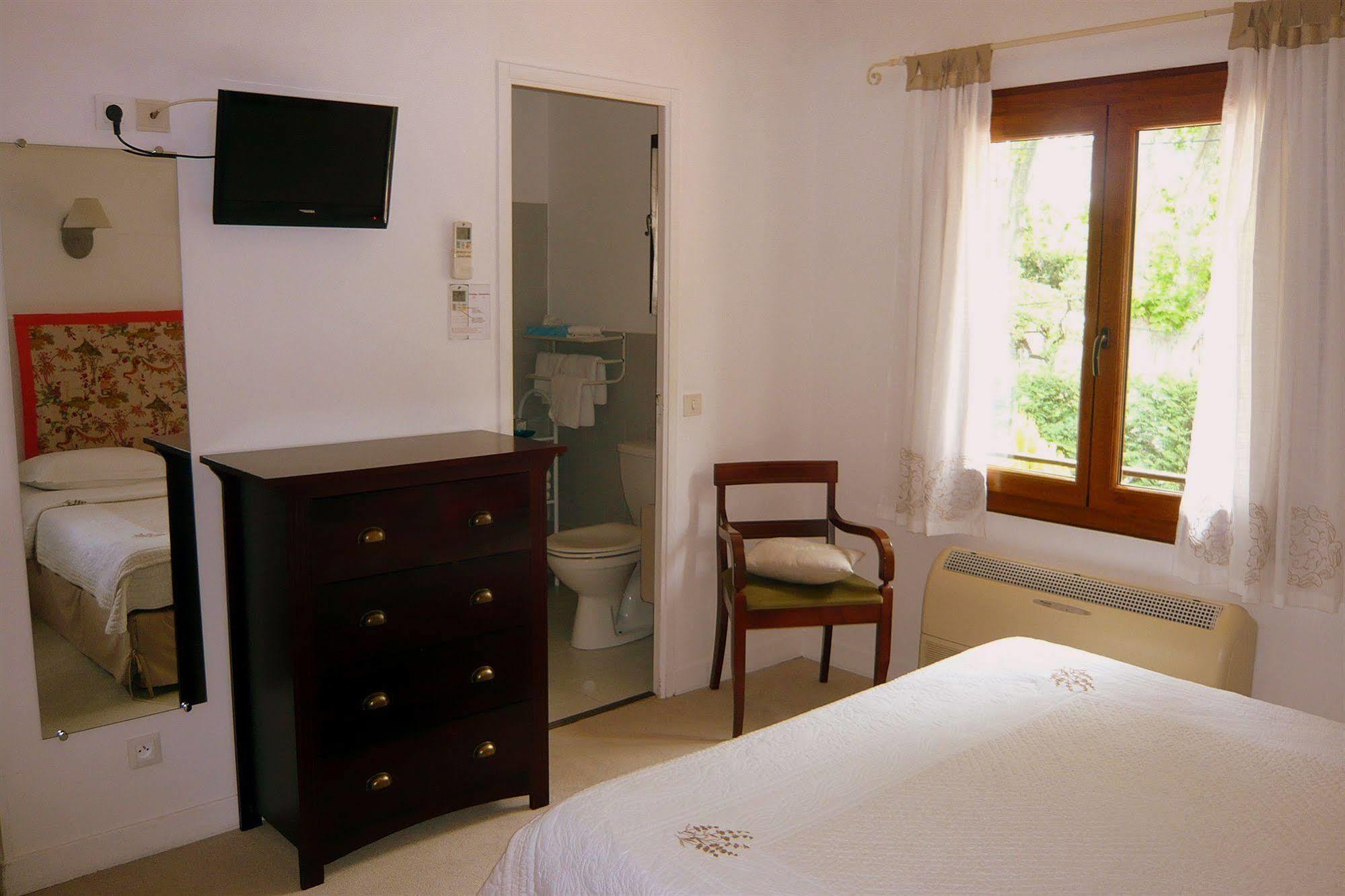 Mas-Blanc-des-Alpilles Hotel Mistral מראה חיצוני תמונה
