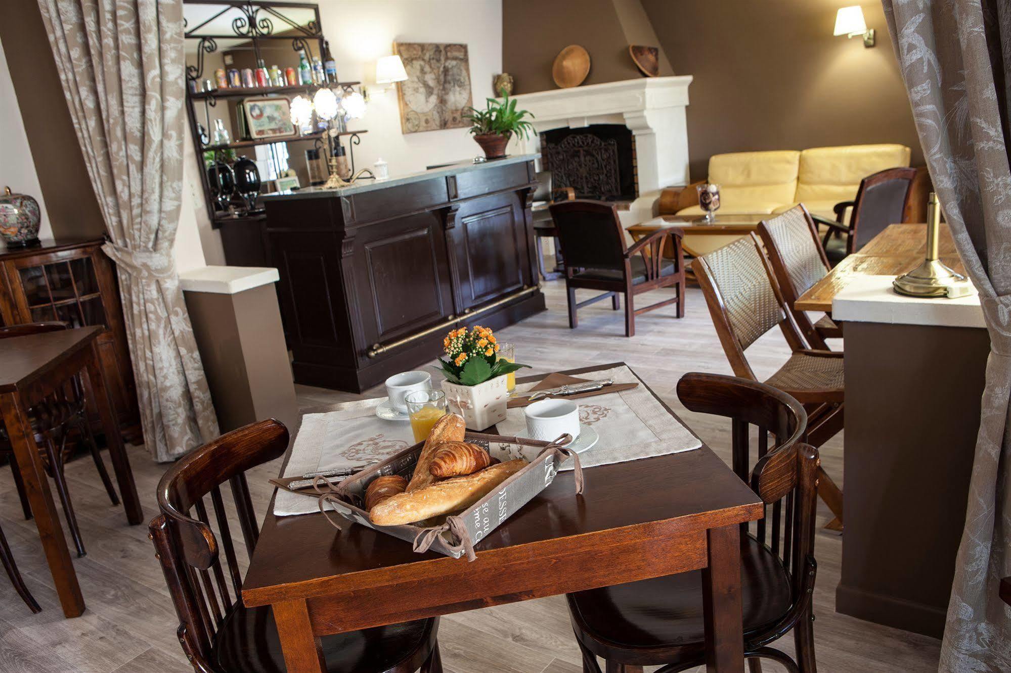 Mas-Blanc-des-Alpilles Hotel Mistral מראה חיצוני תמונה